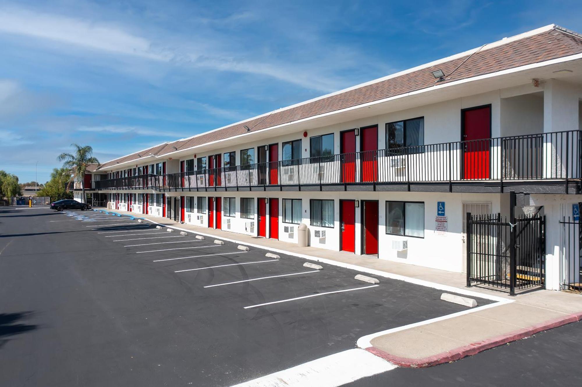 Econo Lodge Stockton Near I-5 Fairgrounds Exterior foto